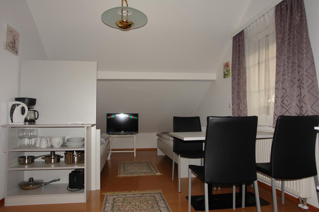 Gaestehaus Daniela Schwanenstadt Экстерьер фото